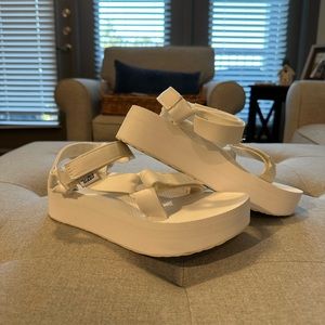 White Platform Tevas